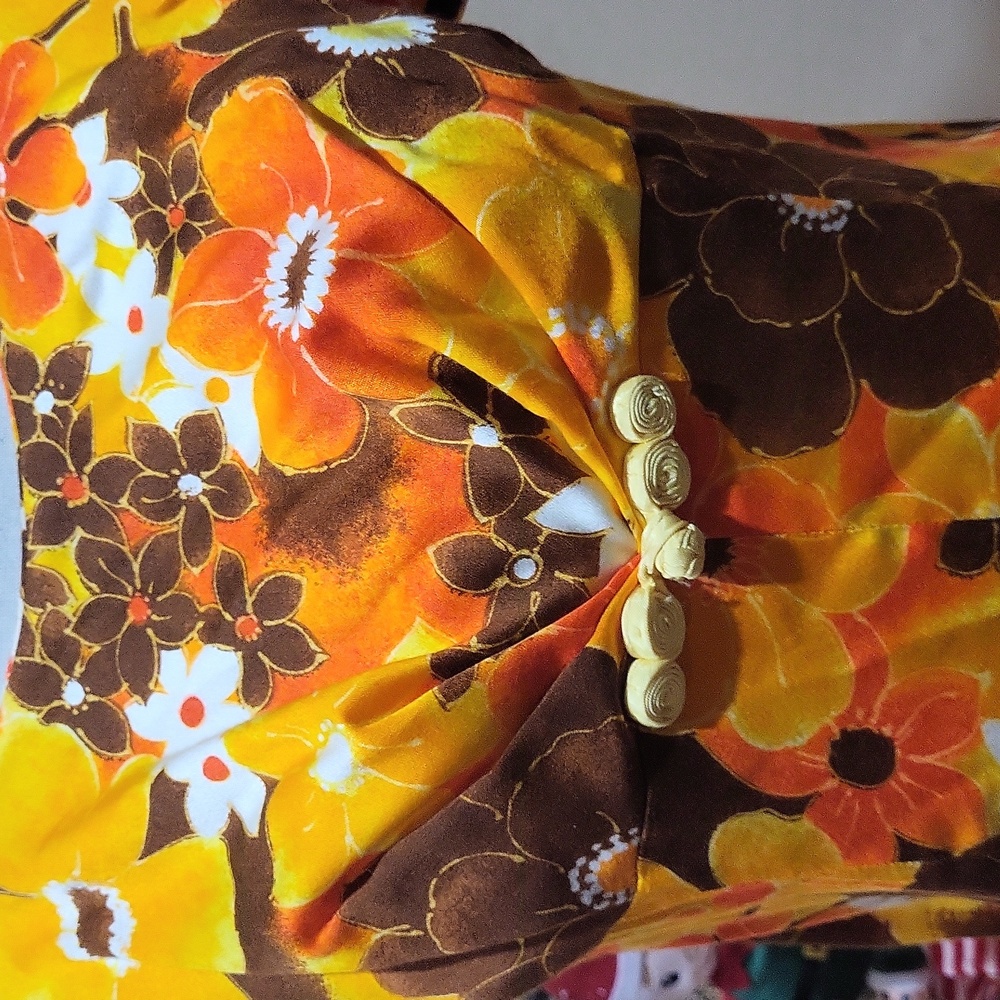 Vintage Handmade Polynesian Bazaar Dress - Picture 3 of 12
